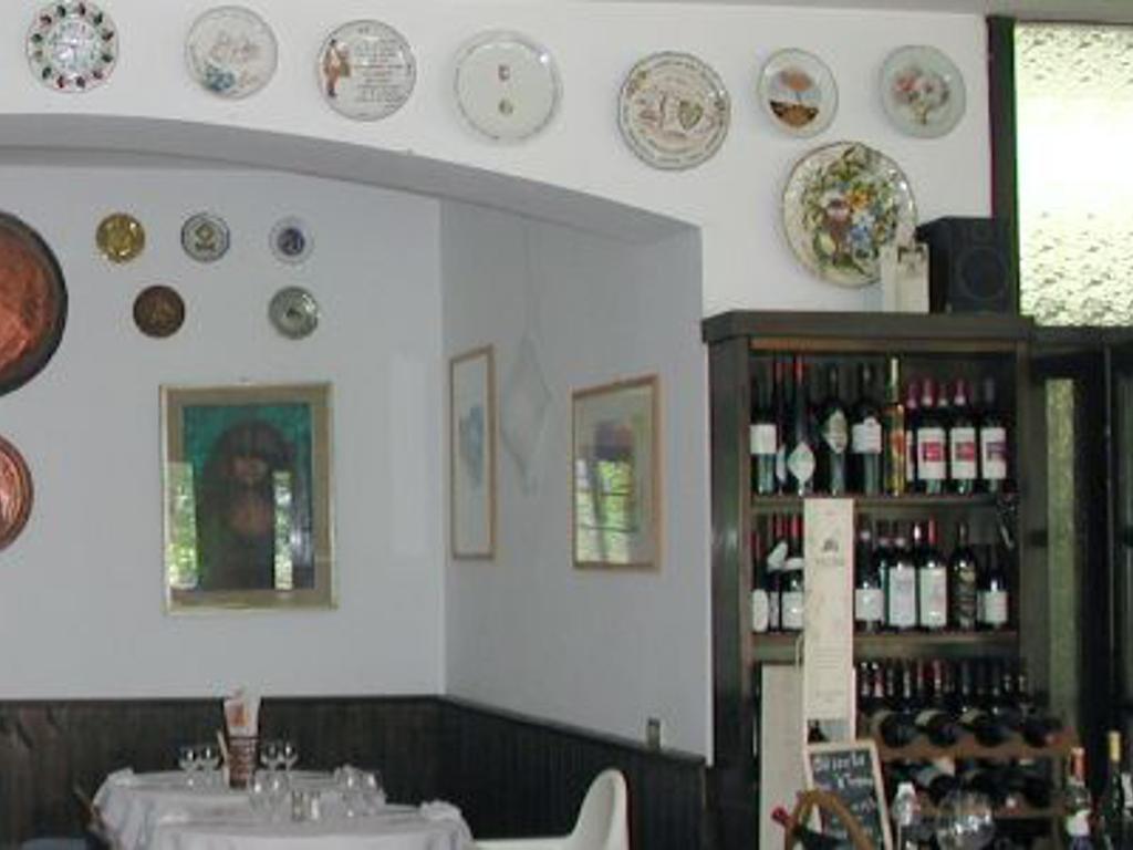 Hotel Ristorante Sassi Rossi Taceno Экстерьер фото