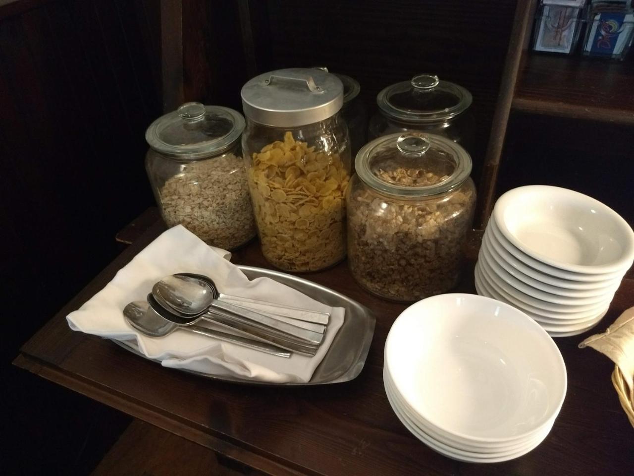Hotel Ristorante Sassi Rossi Taceno Экстерьер фото